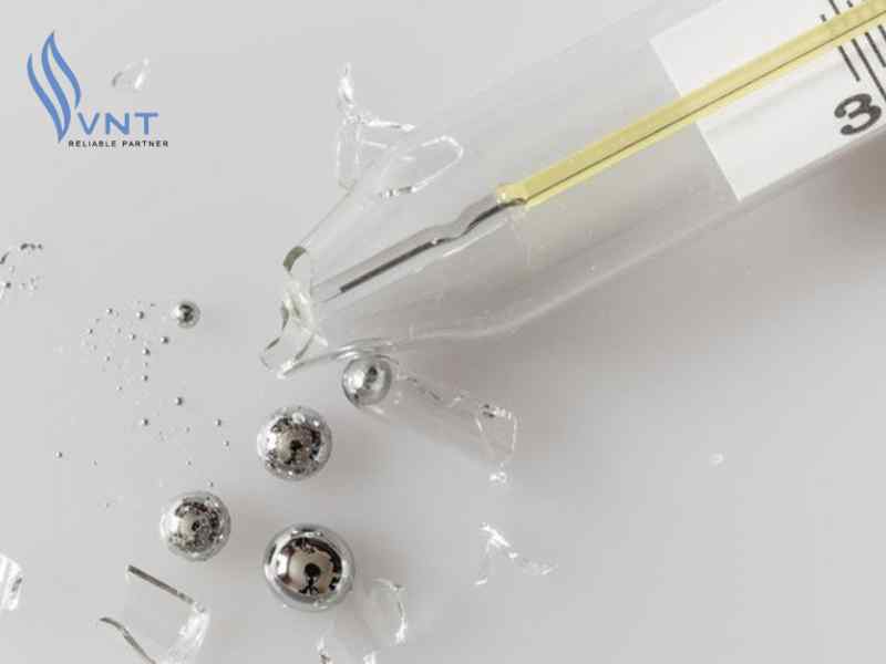 Nhiệt kế – đồ vật chứa thủy ngân mà bạn hay tiếp xúc nhất
